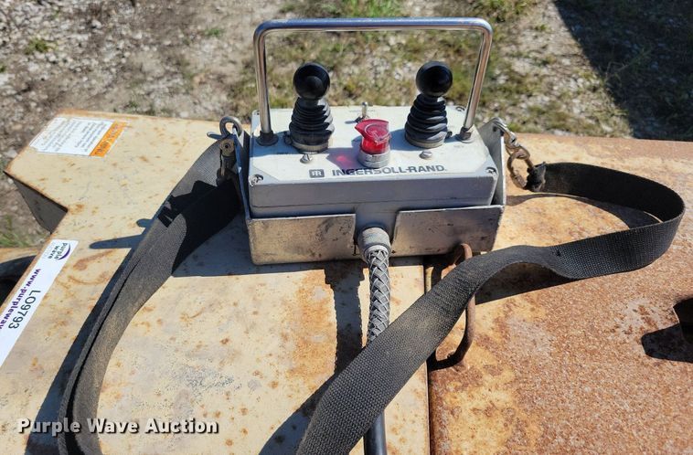 image for item LO9793 1996 Ingersoll Rand FX-130  trench compactor