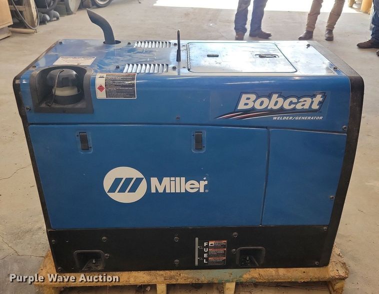 image for item LO9795 2019 Miller Bobcat 250  welder