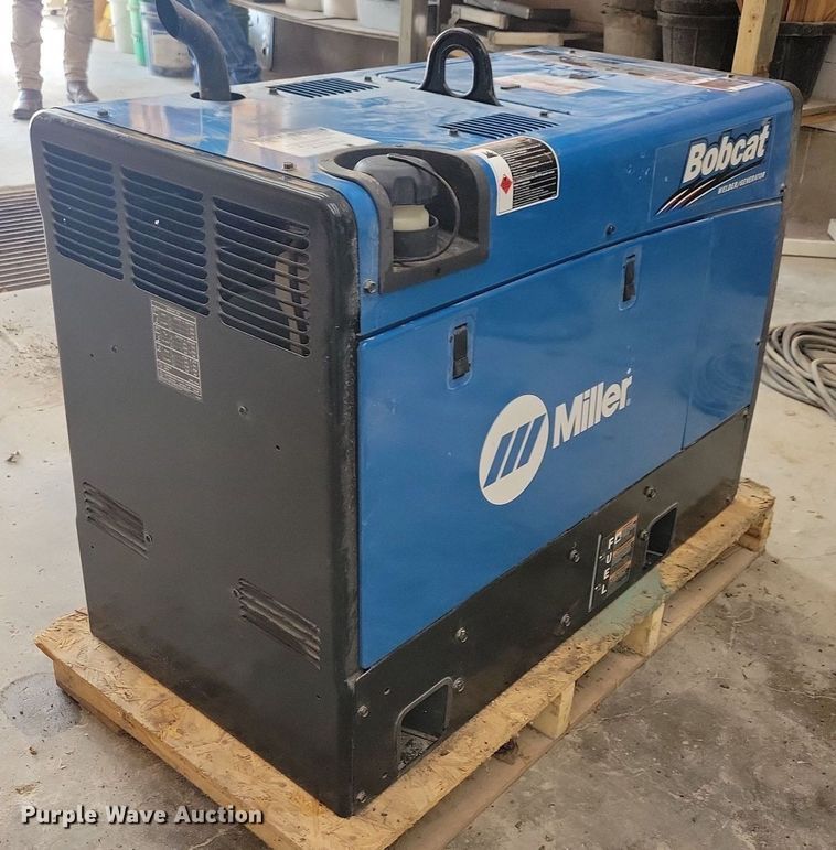 image for item LO9795 2019 Miller Bobcat 250  welder