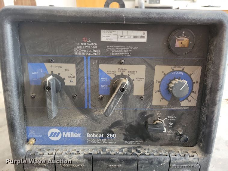 image for item LO9795 2019 Miller Bobcat 250  welder