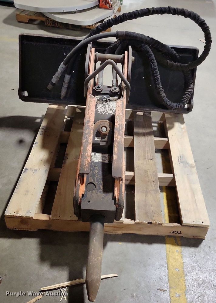 image for item LO9799 Stanley MB256  breaker