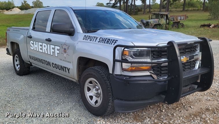 image for item LS9750 2016 Chevrolet Silverado 1500  Crew Cab pickup truck