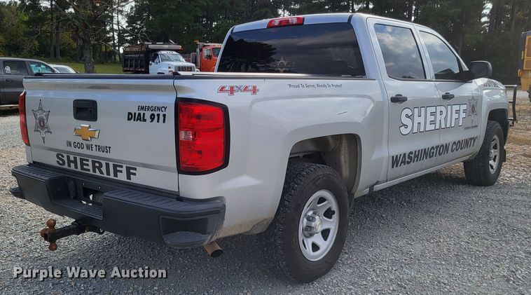 image for item LS9750 2016 Chevrolet Silverado 1500  Crew Cab pickup truck