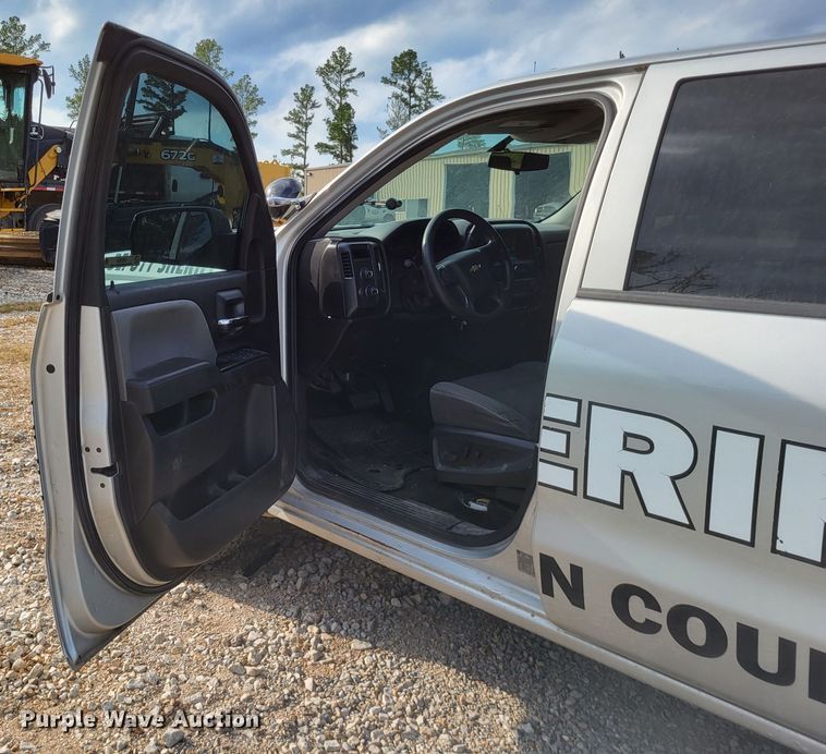 image for item LS9750 2016 Chevrolet Silverado 1500  Crew Cab pickup truck