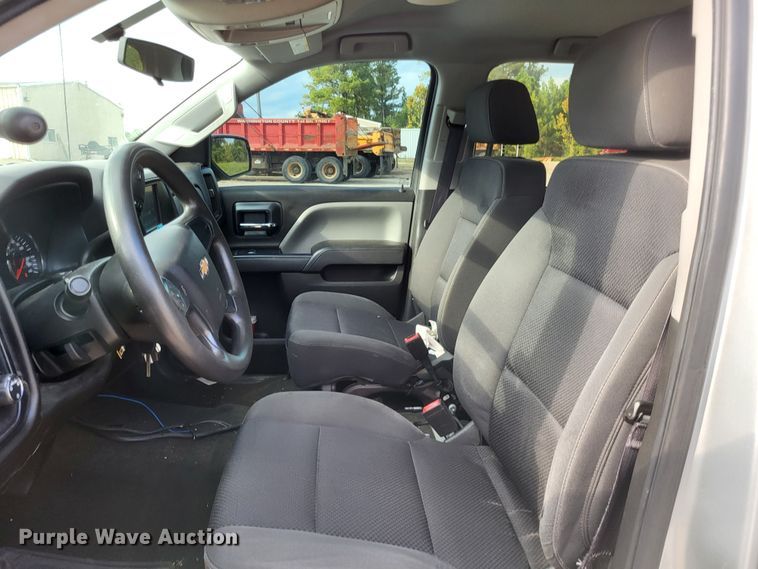 image for item LS9750 2016 Chevrolet Silverado 1500  Crew Cab pickup truck