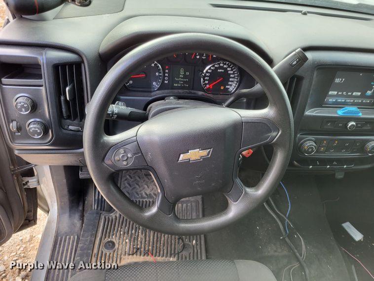 image for item LS9750 2016 Chevrolet Silverado 1500  Crew Cab pickup truck