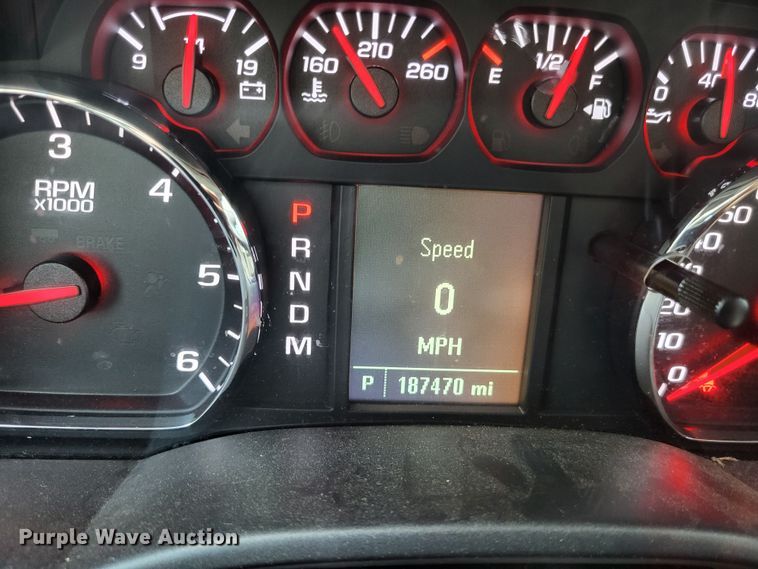 image for item LS9750 2016 Chevrolet Silverado 1500  Crew Cab pickup truck