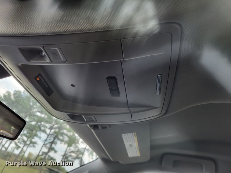 image for item LS9750 2016 Chevrolet Silverado 1500  Crew Cab pickup truck