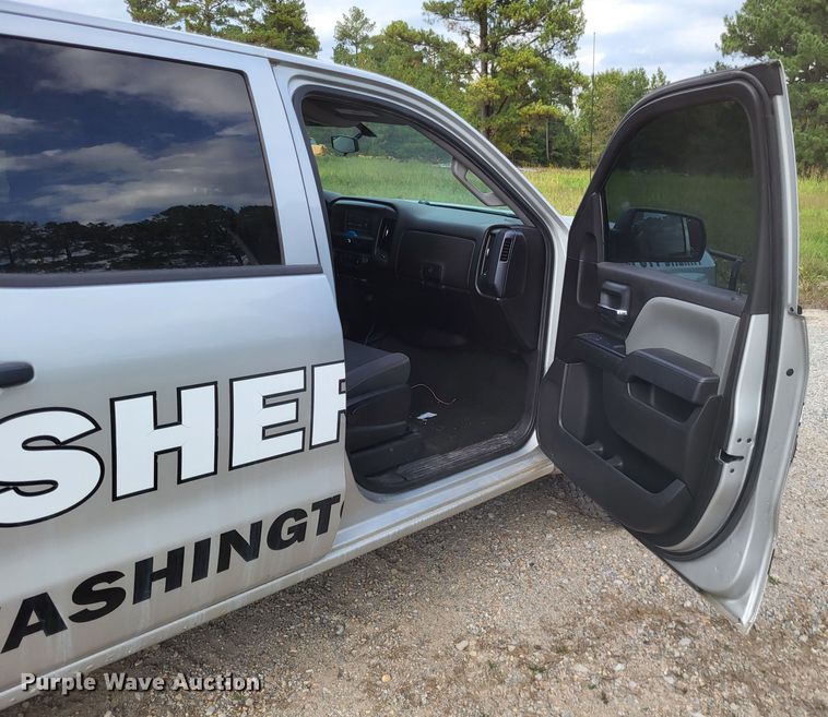 image for item LS9750 2016 Chevrolet Silverado 1500  Crew Cab pickup truck