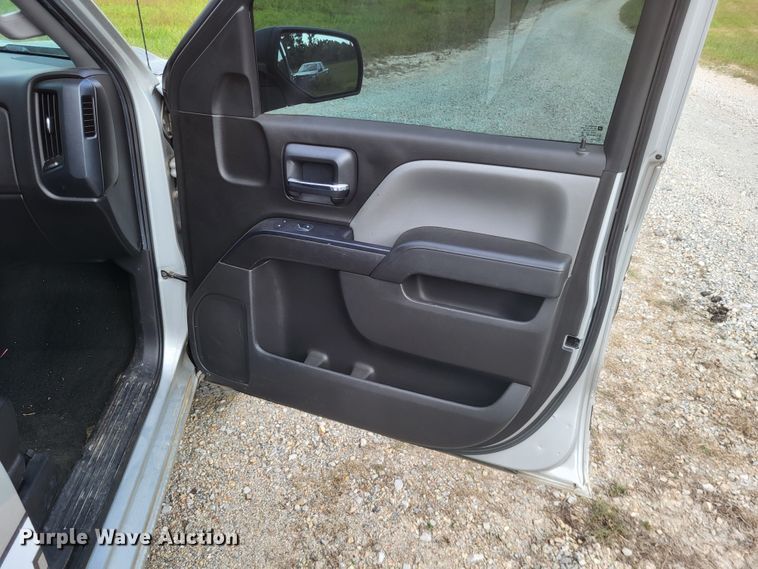 image for item LS9750 2016 Chevrolet Silverado 1500  Crew Cab pickup truck