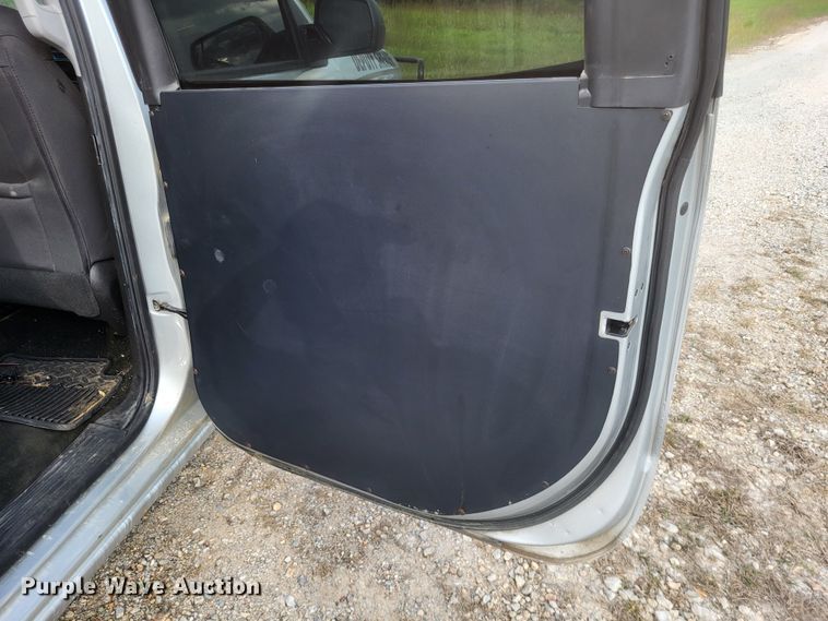 image for item LS9750 2016 Chevrolet Silverado 1500  Crew Cab pickup truck