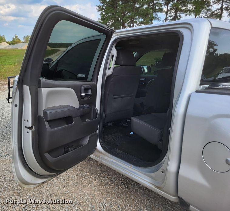 image for item LS9750 2016 Chevrolet Silverado 1500  Crew Cab pickup truck