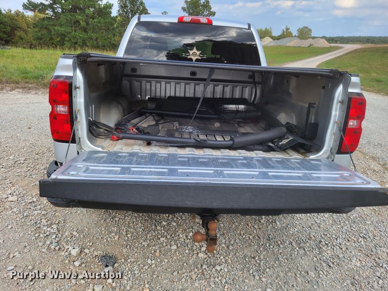 image for item LS9750 2016 Chevrolet Silverado 1500  Crew Cab pickup truck