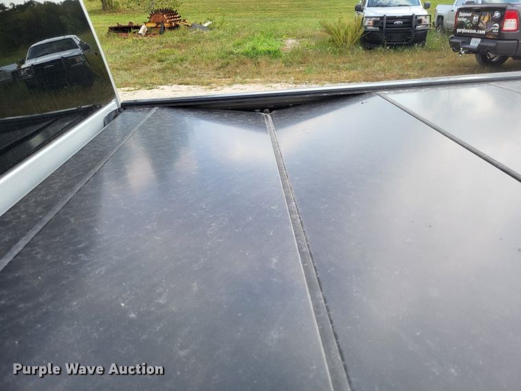 image for item LS9750 2016 Chevrolet Silverado 1500  Crew Cab pickup truck