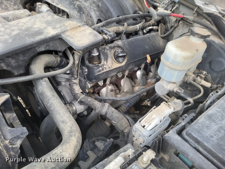 image for item LS9750 2016 Chevrolet Silverado 1500  Crew Cab pickup truck