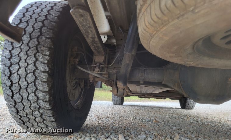 image for item LS9750 2016 Chevrolet Silverado 1500  Crew Cab pickup truck