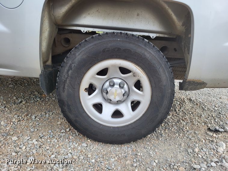 image for item LS9750 2016 Chevrolet Silverado 1500  Crew Cab pickup truck