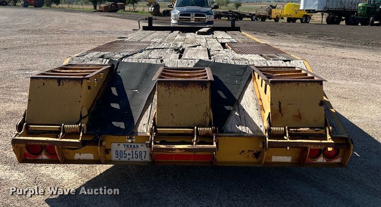 image for item LU9780 Kalyn Siebert LP-40  equipment trailer