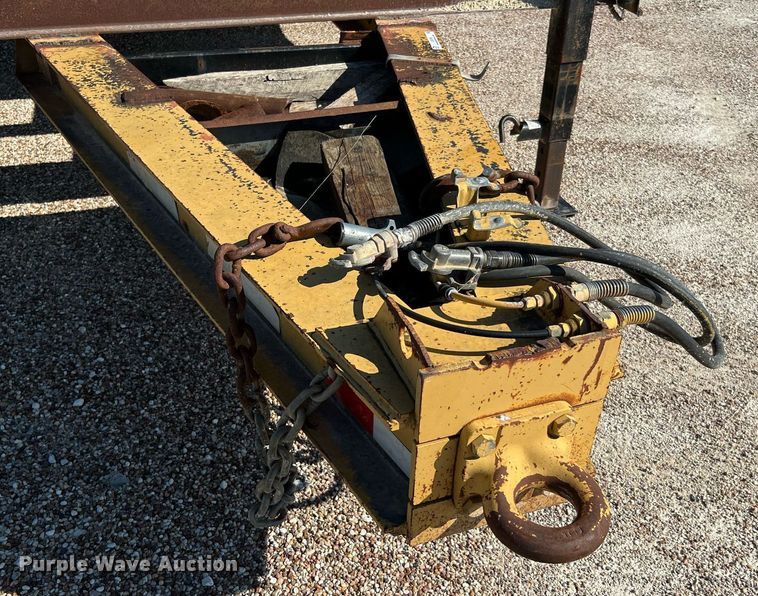 image for item LU9780 Kalyn Siebert LP-40  equipment trailer