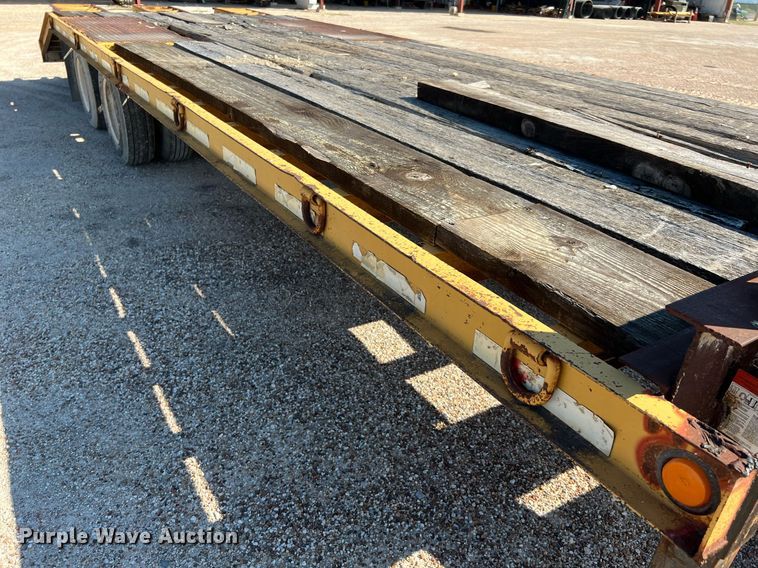 image for item LU9780 Kalyn Siebert LP-40  equipment trailer