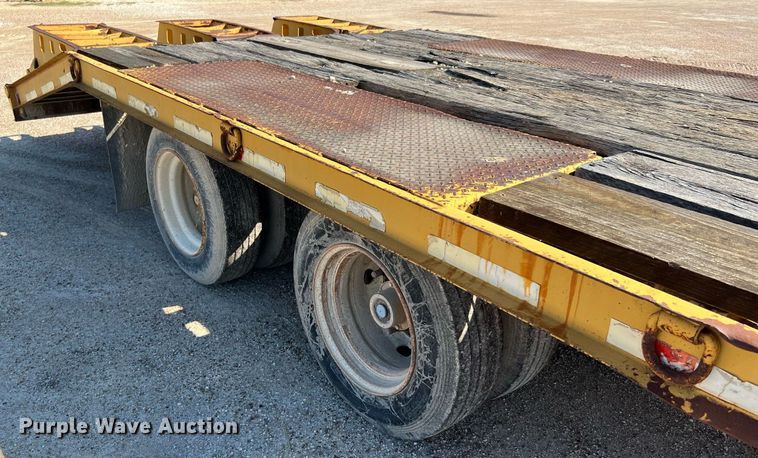 image for item LU9780 Kalyn Siebert LP-40  equipment trailer