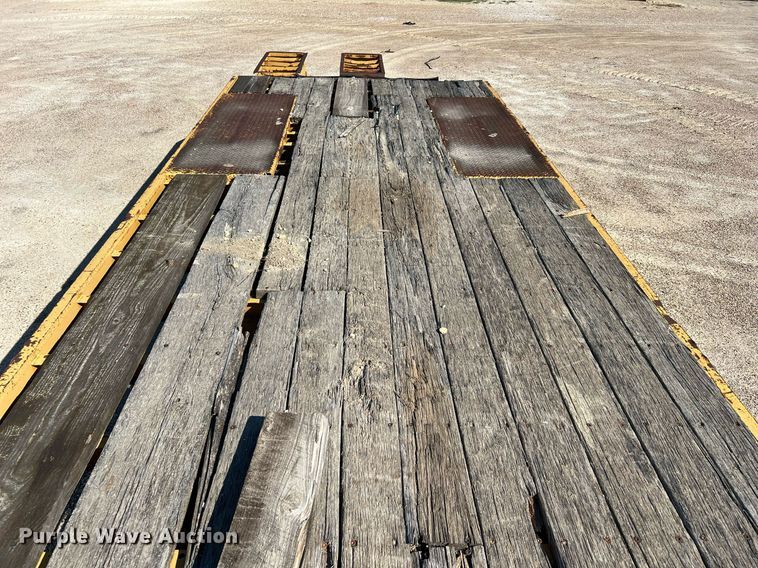 image for item LU9780 Kalyn Siebert LP-40  equipment trailer