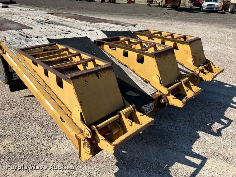 image for item LU9780 Kalyn Siebert LP-40  equipment trailer