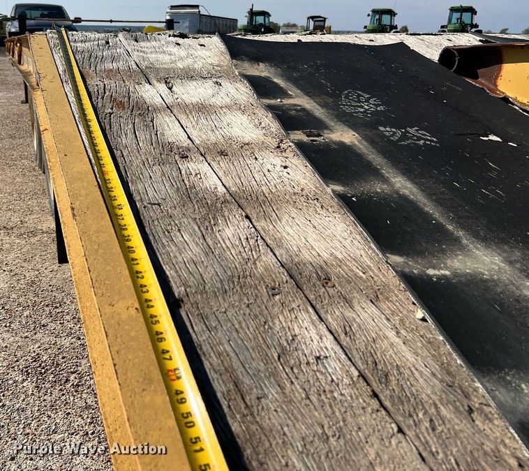 image for item LU9780 Kalyn Siebert LP-40  equipment trailer