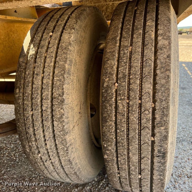 image for item LU9780 Kalyn Siebert LP-40  equipment trailer