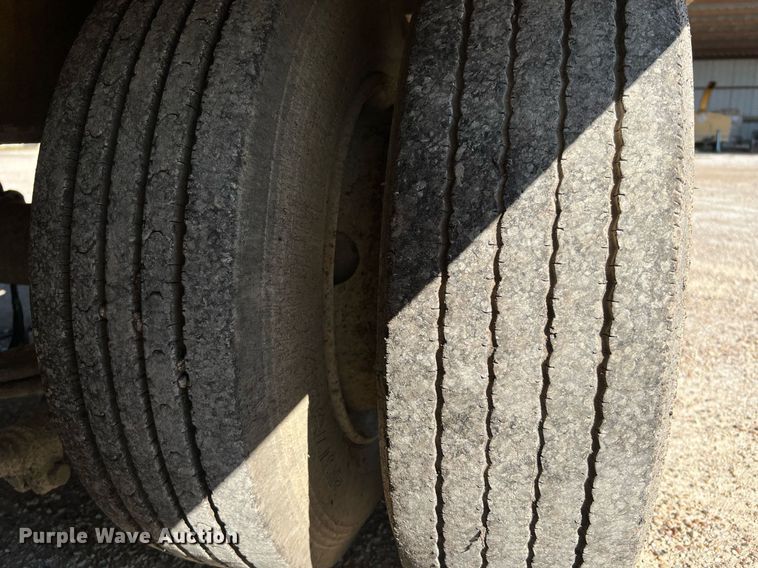 image for item LU9780 Kalyn Siebert LP-40  equipment trailer