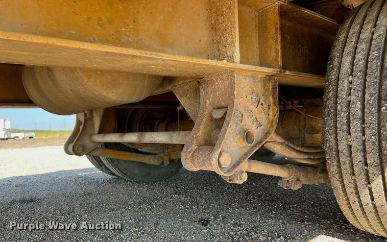 image for item LU9780 Kalyn Siebert LP-40  equipment trailer