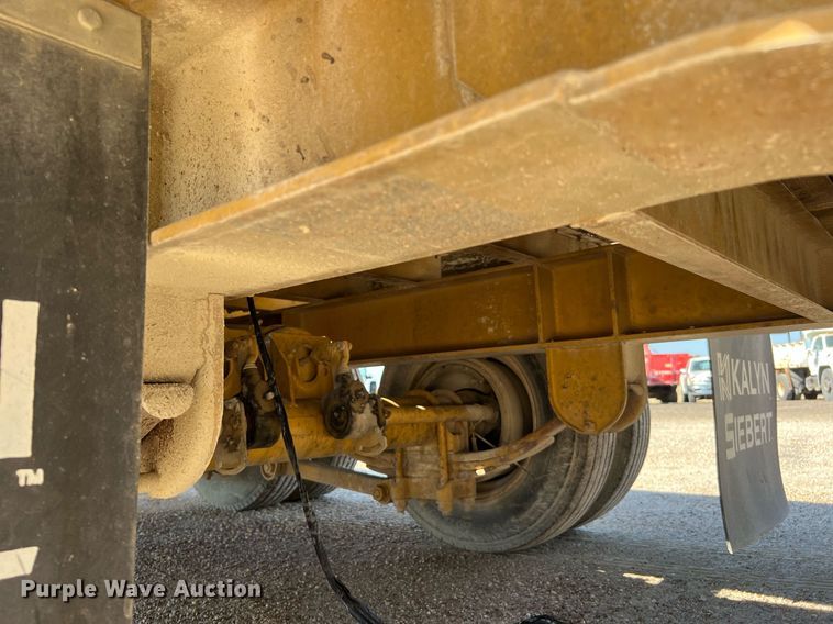 image for item LU9780 Kalyn Siebert LP-40  equipment trailer