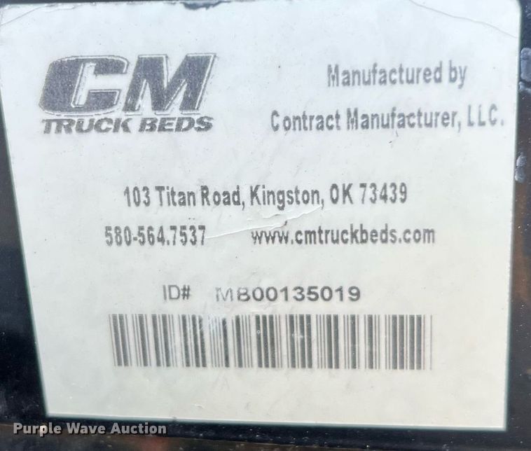 image for item LU9781 1983 International 1754  flatbed truck