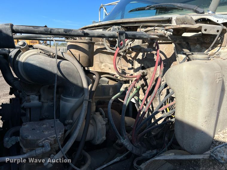 image for item LU9782 1991 Ford F800F  dump truck