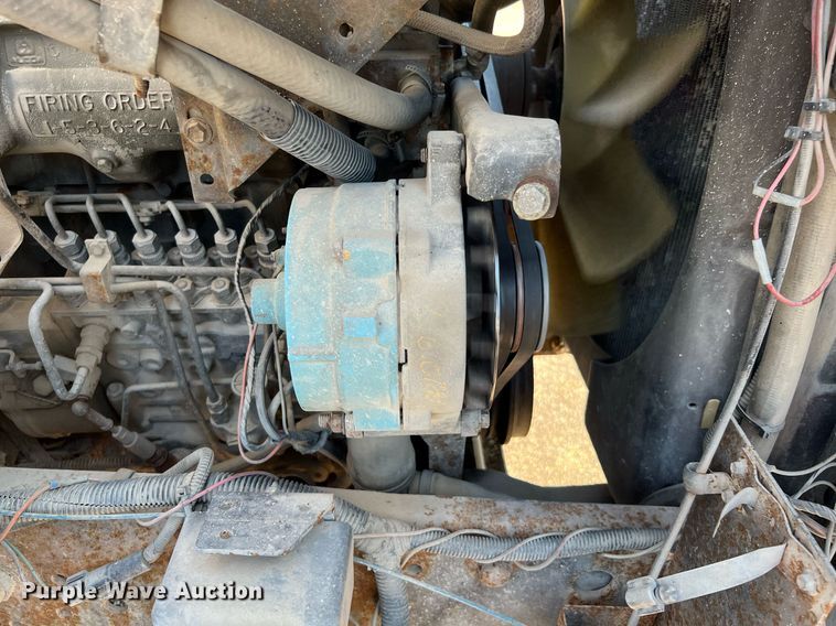 image for item LU9782 1991 Ford F800F  dump truck