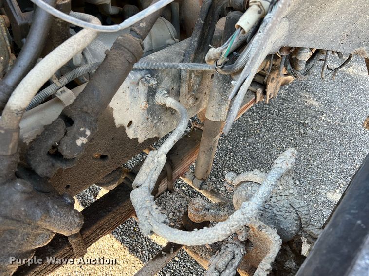 image for item LU9782 1991 Ford F800F  dump truck