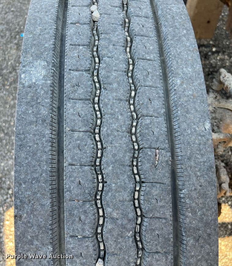 image for item LU9782 1991 Ford F800F  dump truck