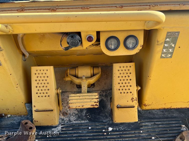 image for item LU9783 1989 Caterpillar 953  track loader