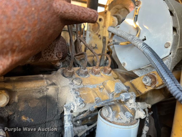 image for item LU9783 1989 Caterpillar 953  track loader