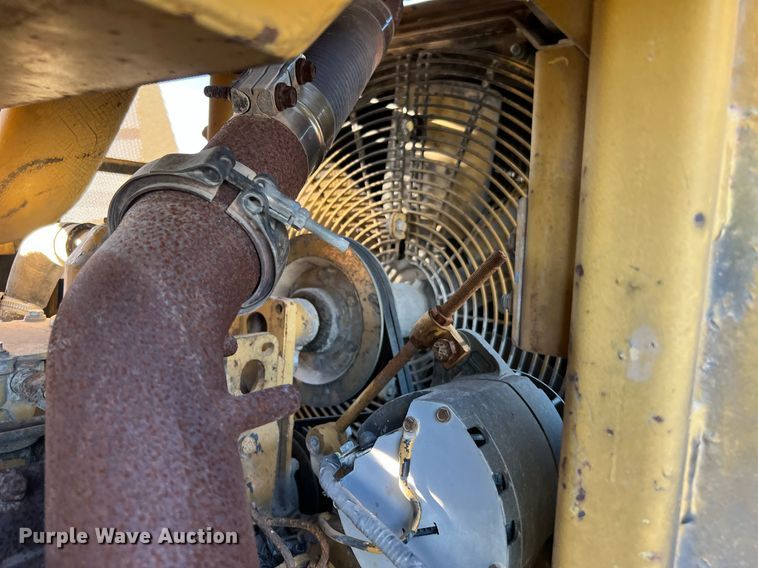 image for item LU9783 1989 Caterpillar 953  track loader