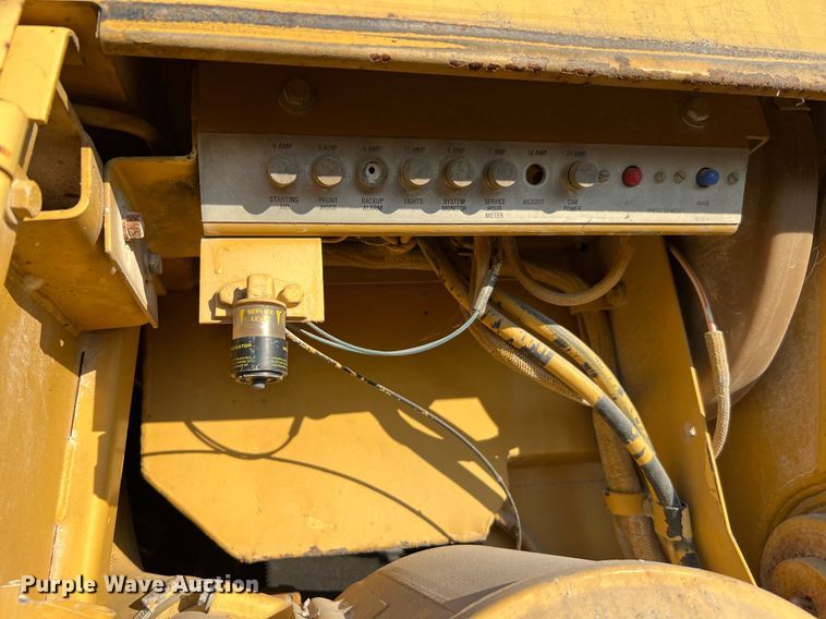 image for item LU9783 1989 Caterpillar 953  track loader