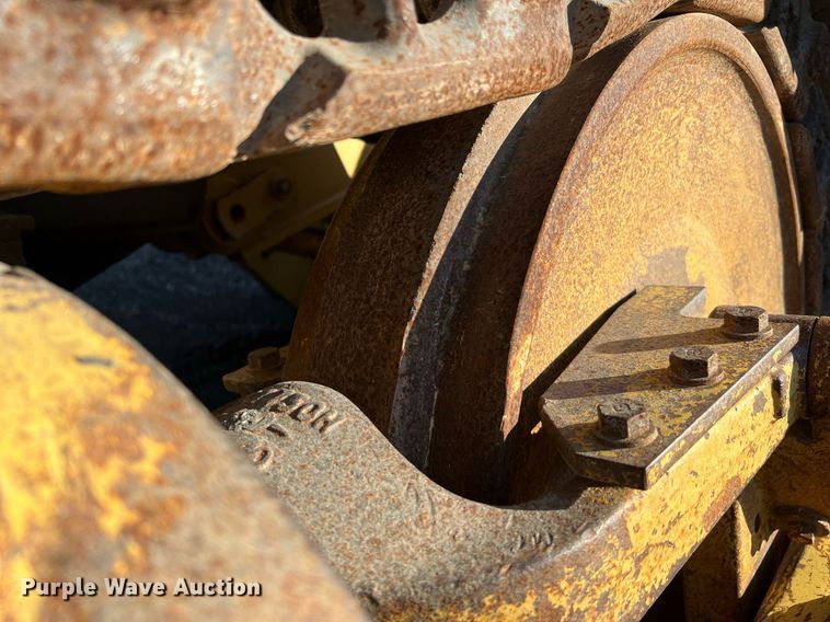 image for item LU9783 1989 Caterpillar 953  track loader