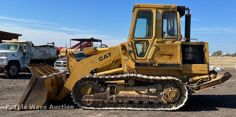 image for item LU9784 1989 Caterpillar 953  track loader