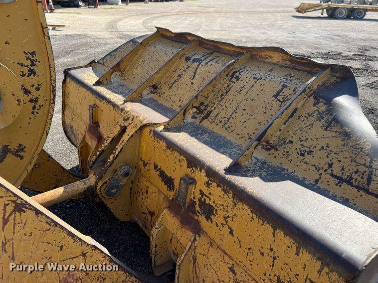 image for item LU9784 1989 Caterpillar 953  track loader