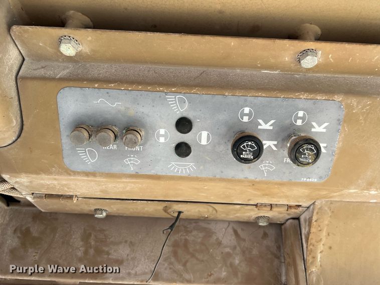 image for item LU9784 1989 Caterpillar 953  track loader