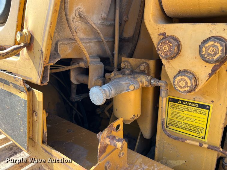 image for item LU9784 1989 Caterpillar 953  track loader