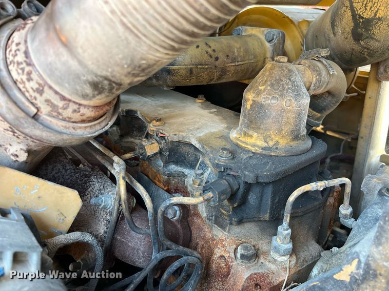 image for item LU9784 1989 Caterpillar 953  track loader