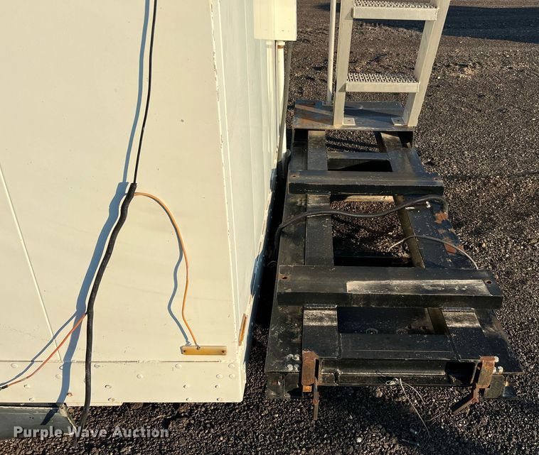 image for item LU9785 Box bed