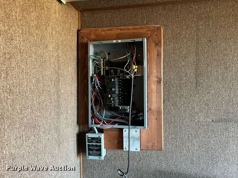 image for item LU9785 Box bed