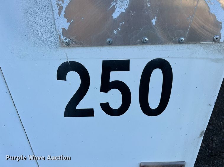 image for item LU9785 Box bed